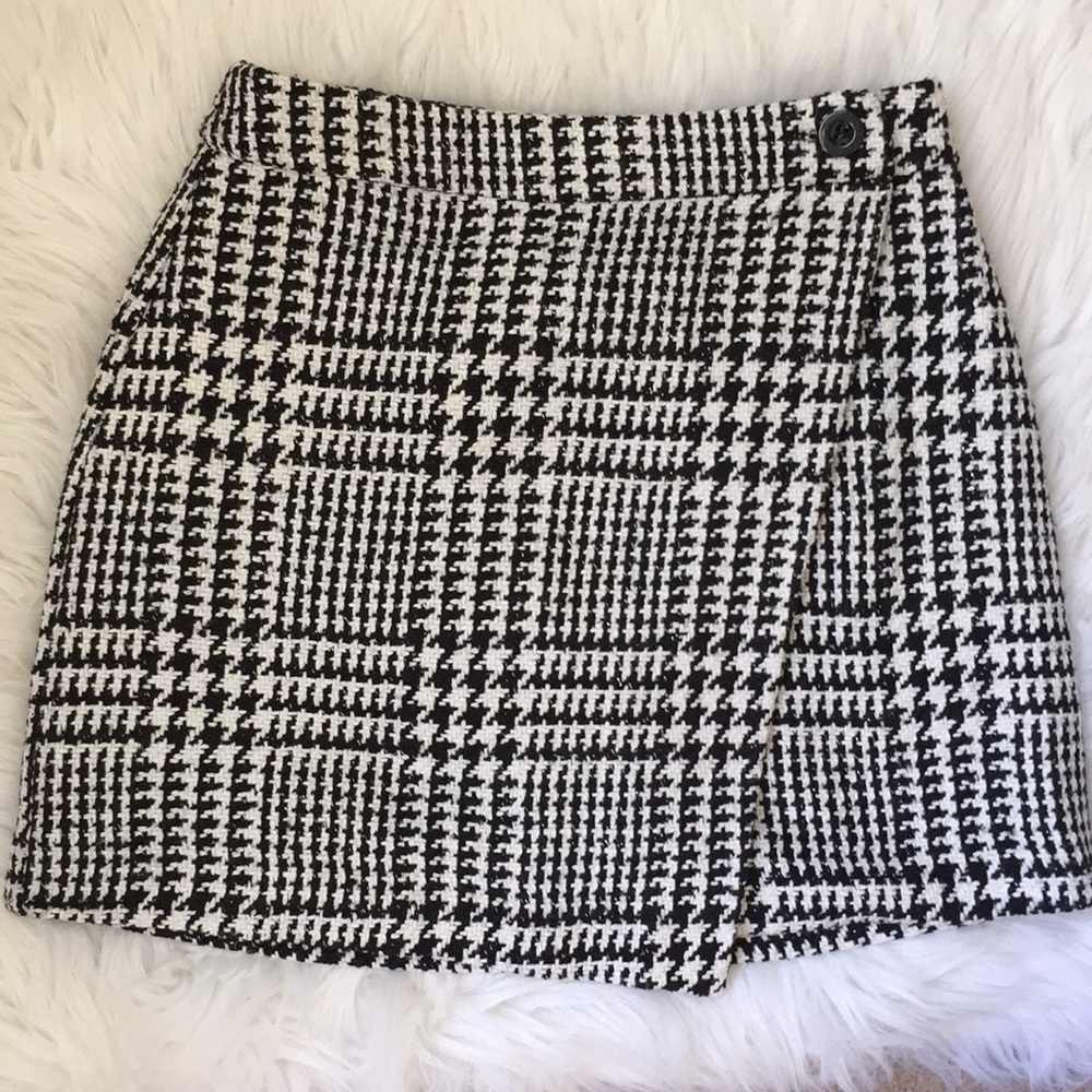 ✨ Houndstooth skirt, Forever21, size small
